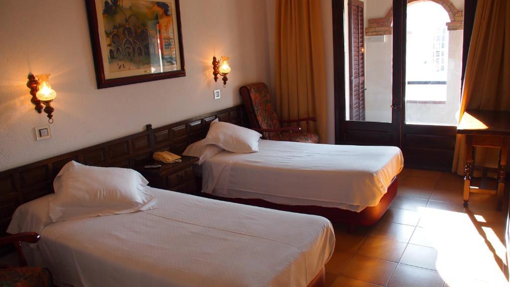 Hostal Miryam L' Escala Værelse billede