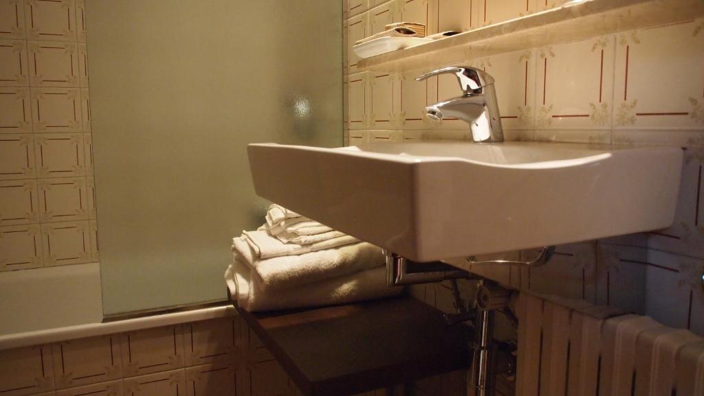 Hostal Miryam L' Escala Værelse billede