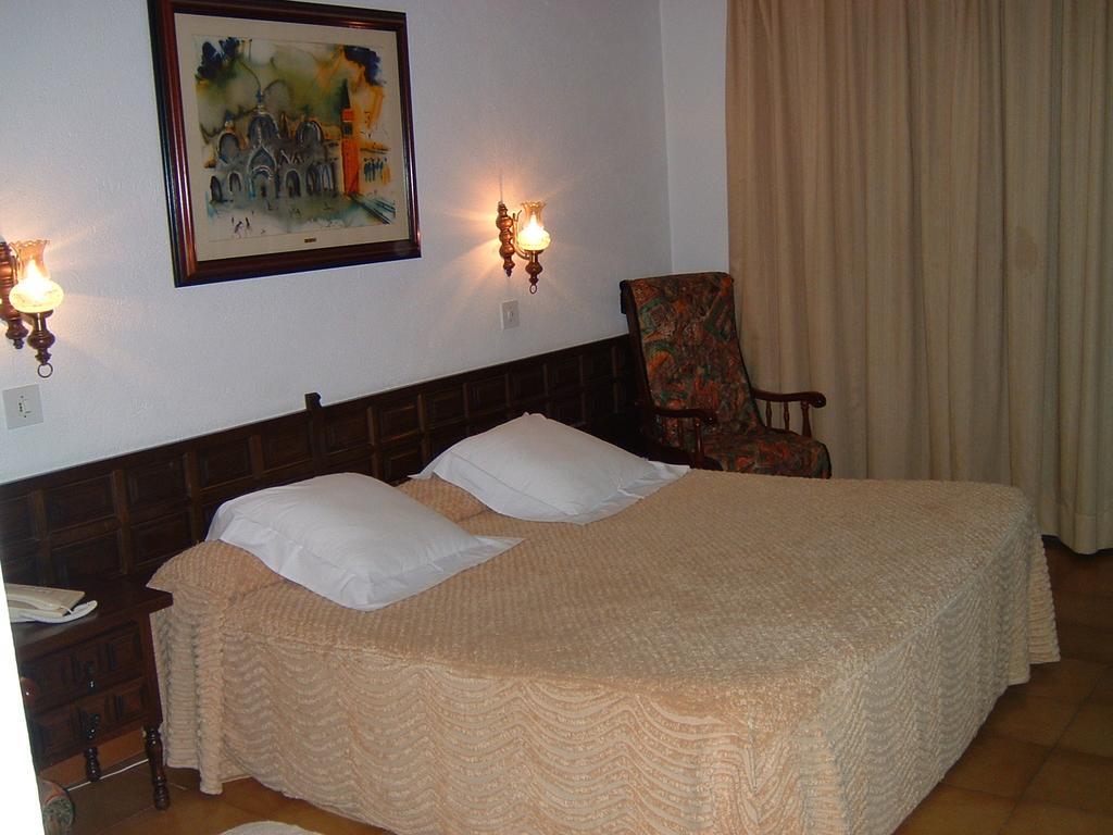 Hostal Miryam L' Escala Eksteriør billede